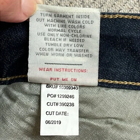 Torrid Curvy Skinny Dark Blue Denim Jeans, size 18 Extra Short - Picture 12 of 16